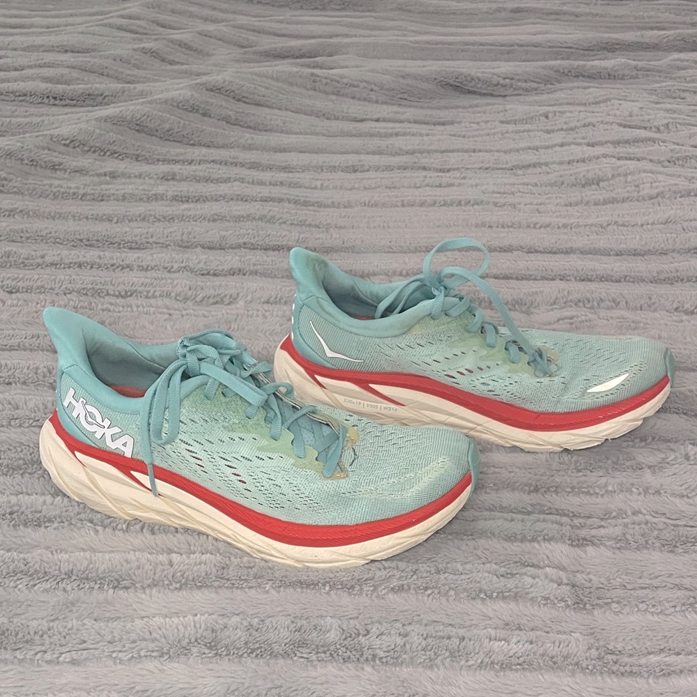 HOKA Clifton 8 - Women’s size 7.5B